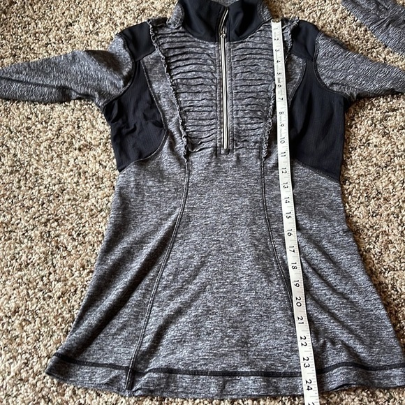 Lululemon Run Your Heart Out Pullover - - Picture 10 of 10